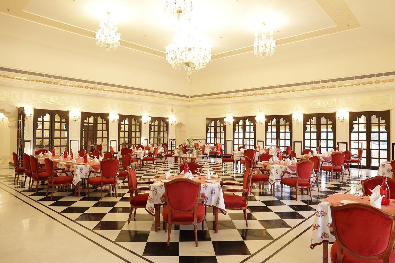 Laxmi Palace Heritage Hotel Dausa Buitenkant foto